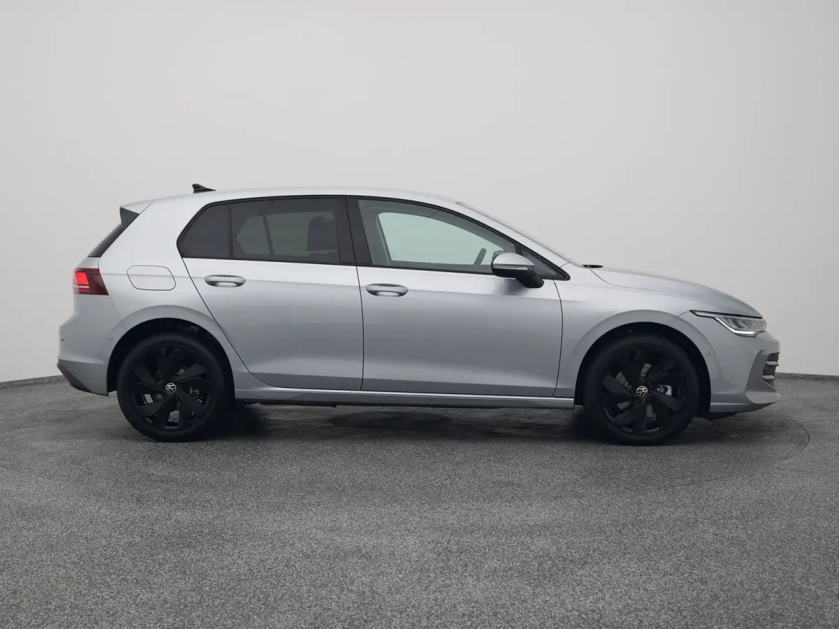 1.5 eHybrid Life Edition | CAMERA | ADAPTIVE | STOEL- EN STUURVERW.