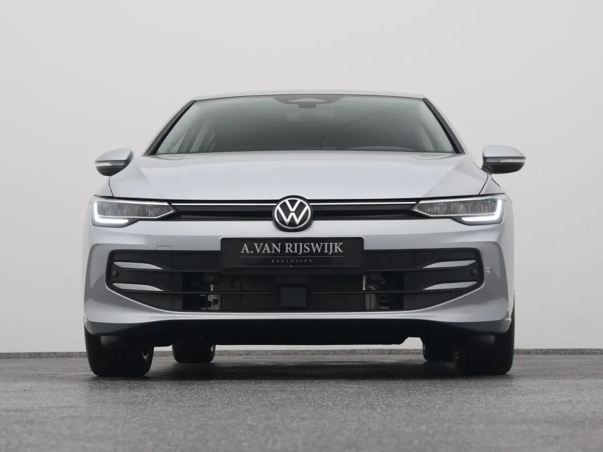 1.5 eHybrid Life Edition | CAMERA | ADAPTIVE | STOEL- EN STUURVERW.