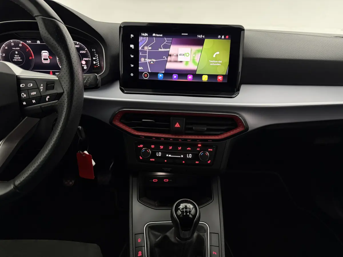 1.0 EcoTSI FR Business Intense | Virtual | Camera | Cruise | Sfeer | Carplay | LED
