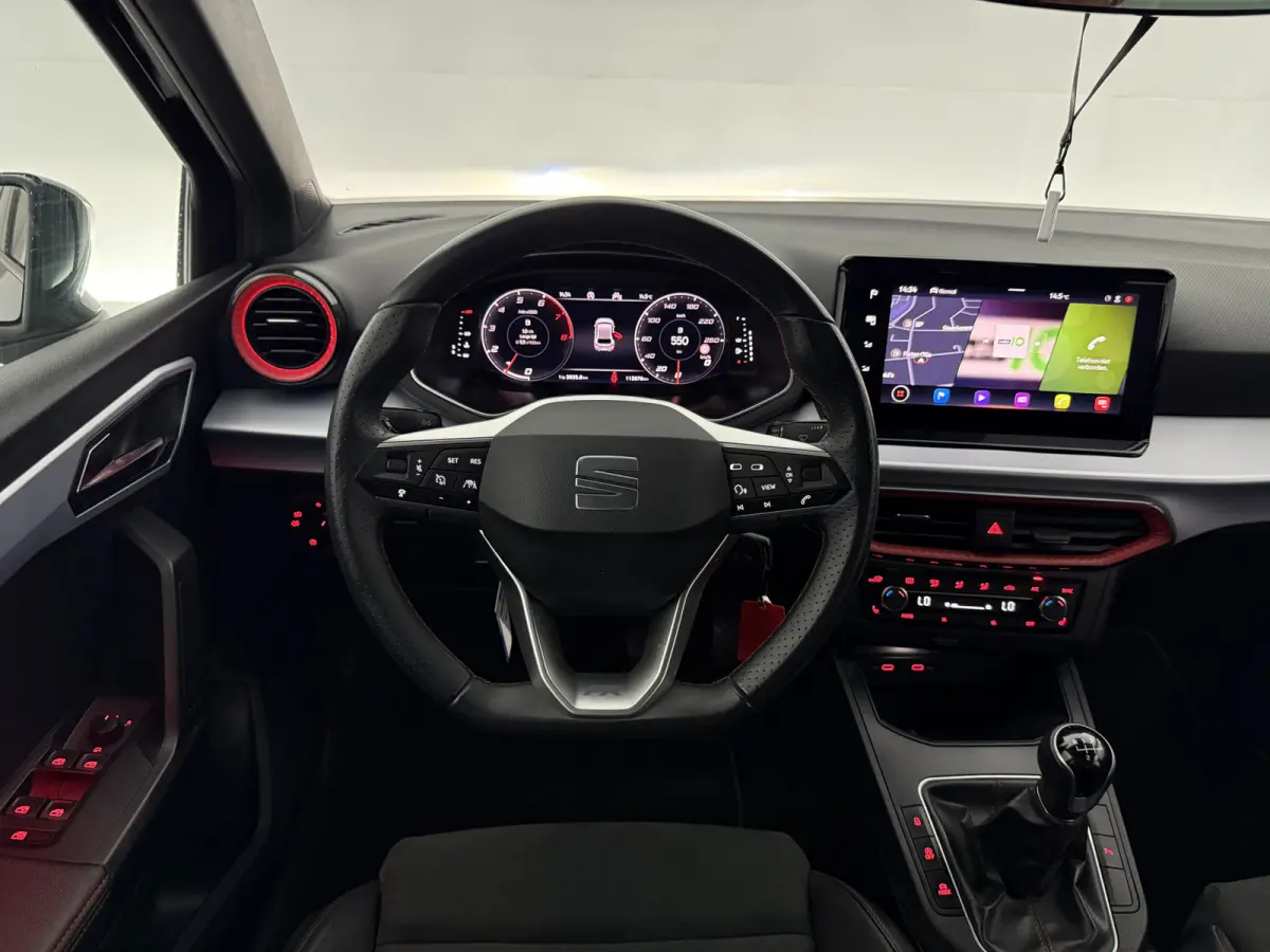 1.0 EcoTSI FR Business Intense | Virtual | Camera | Cruise | Sfeer | Carplay | LED