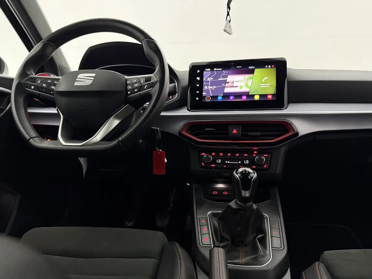 1.0 EcoTSI FR Business Intense | Virtual | Camera | Cruise | Sfeer | Carplay | LED