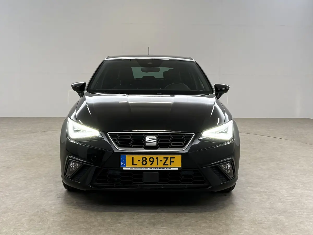 1.0 EcoTSI FR Business Intense | Virtual | Camera | Cruise | Sfeer | Carplay | LED