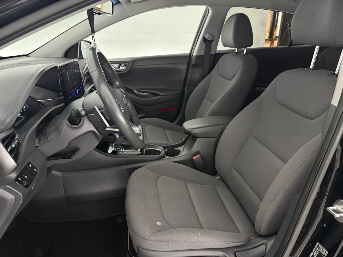 1.6 GDi | Virtual | Infinity Audio | Camera | Cruise | Carplay | LED
