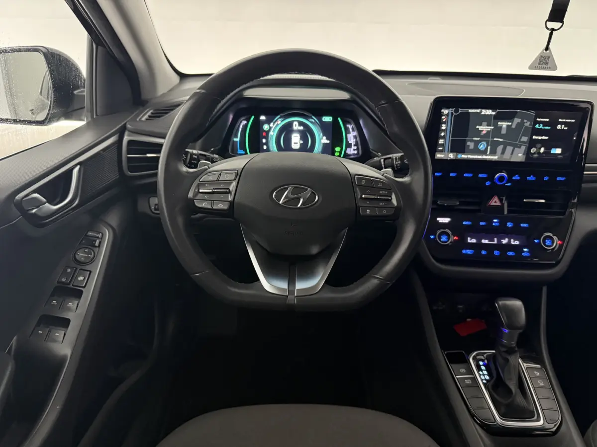 1.6 GDi | Virtual | Infinity Audio | Camera | Cruise | Carplay | LED