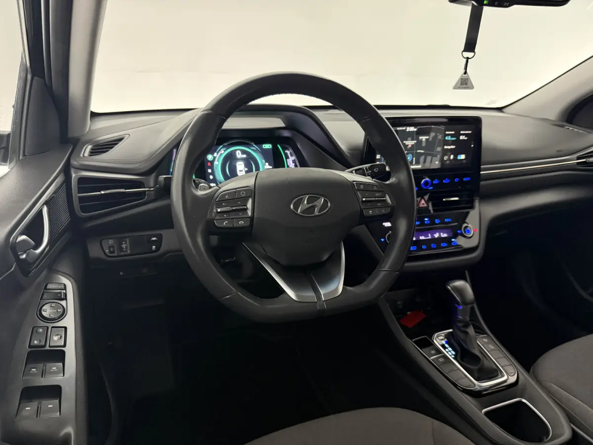 1.6 GDi | Virtual | Infinity Audio | Camera | Cruise | Carplay | LED