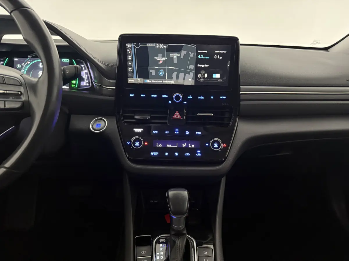 1.6 GDi | Virtual | Infinity Audio | Camera | Cruise | Carplay | LED