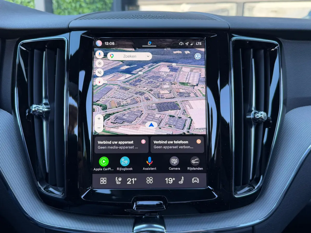 2.0 T6 PHEV 350PK AWD Plus Black Edition | SOH 100% | Pano | H/K Sound | Memory | BTW