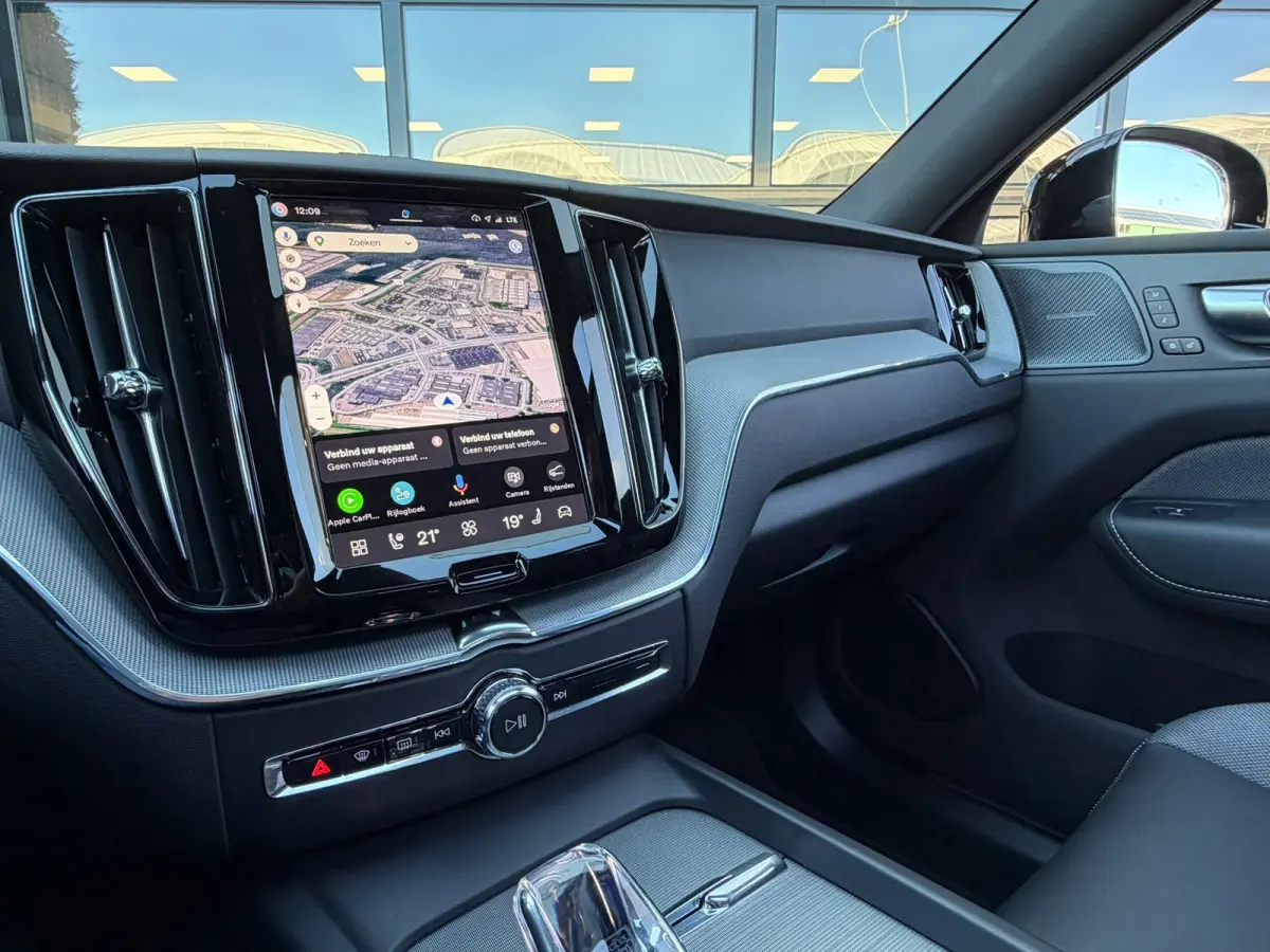 2.0 T6 PHEV 350PK AWD Plus Black Edition | SOH 100% | Pano | H/K Sound | Memory | BTW