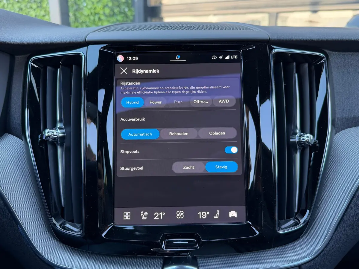 2.0 T6 PHEV 350PK AWD Plus Black Edition | SOH 100% | Pano | H/K Sound | Memory | BTW