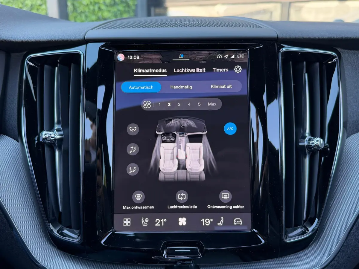 2.0 T6 PHEV 350PK AWD Plus Black Edition | SOH 100% | Pano | H/K Sound | Memory | BTW