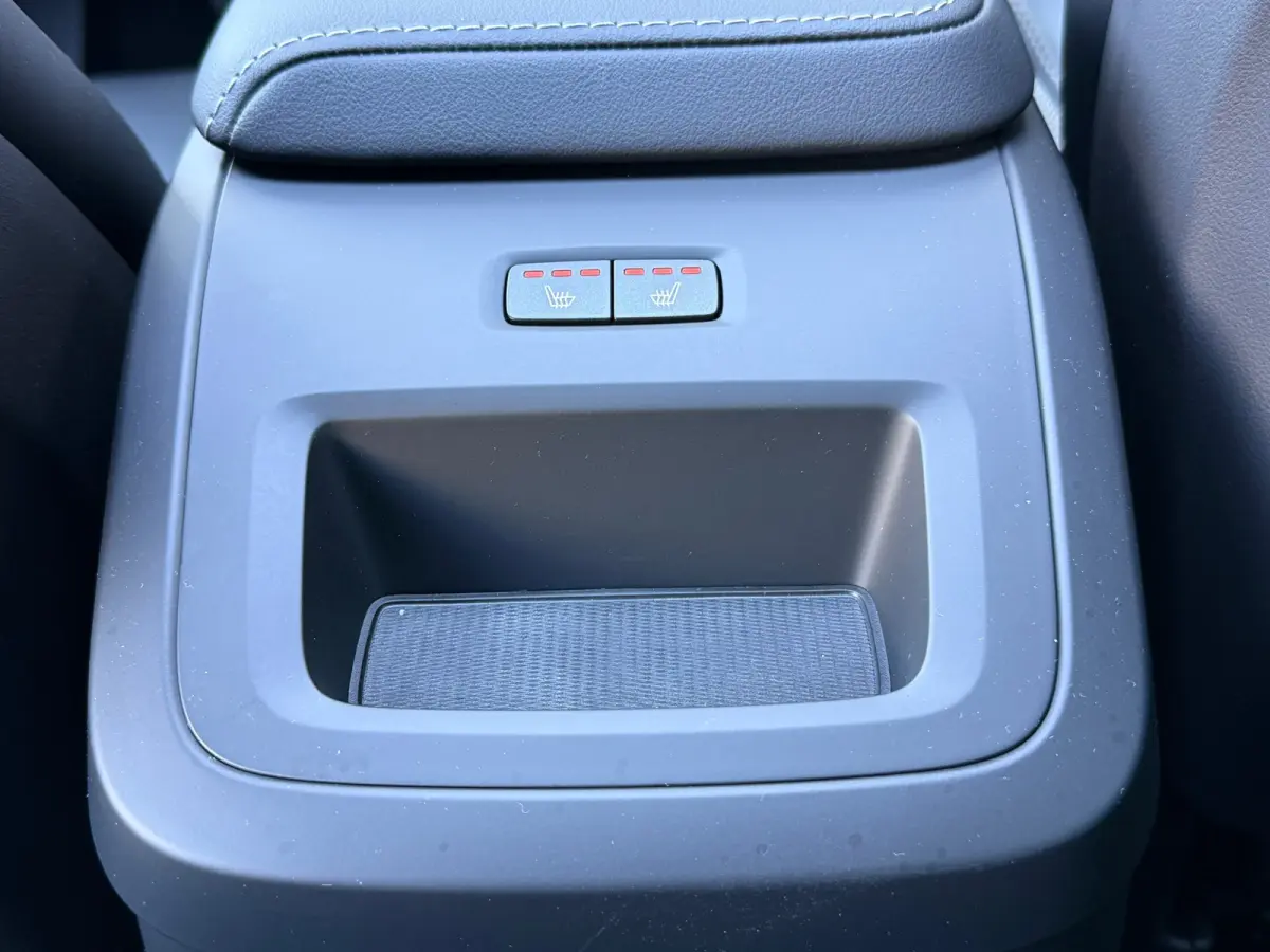 2.0 T6 PHEV 350PK AWD Plus Black Edition | SOH 100% | Pano | H/K Sound | Memory | BTW