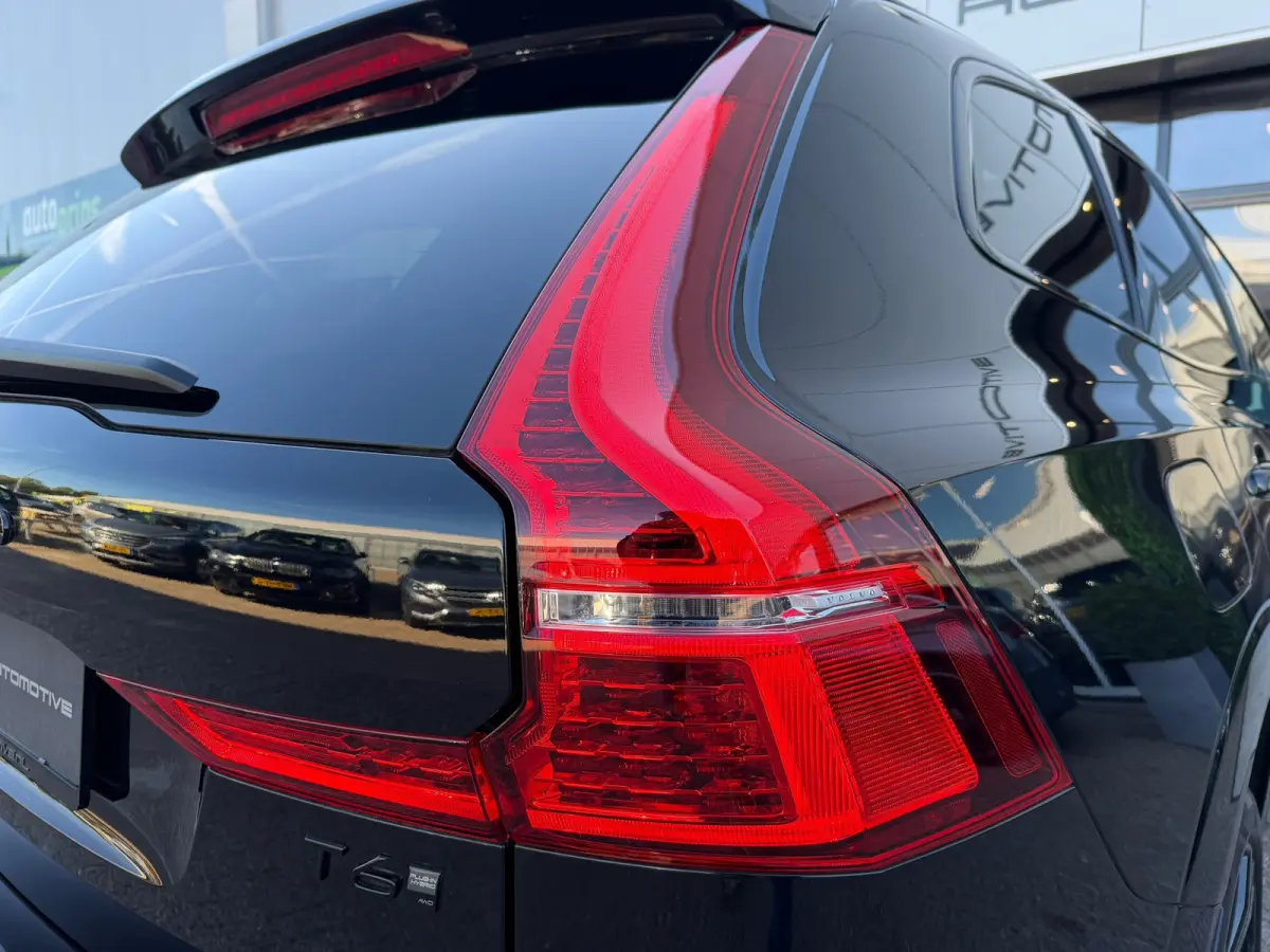 2.0 T6 PHEV 350PK AWD Plus Black Edition | SOH 100% | Pano | H/K Sound | Memory | BTW
