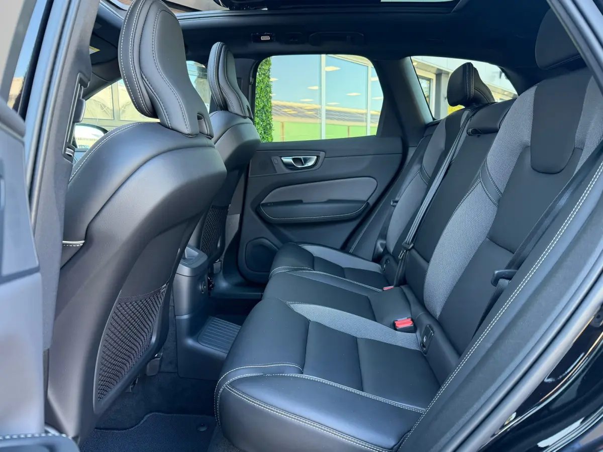 2.0 T6 PHEV 350PK AWD Plus Black Edition | SOH 100% | Pano | H/K Sound | Memory | BTW