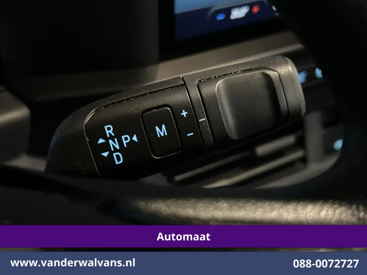 2.0 TDCI 136pk Automaat L1H1 Euro6 Airco | Camera | Apple Carplay | LED | Cruisecontrol | 2470kg Trekhaak Android Auto, Verwarmde voorruit, Parkeersensoren, Bijrijdersbank