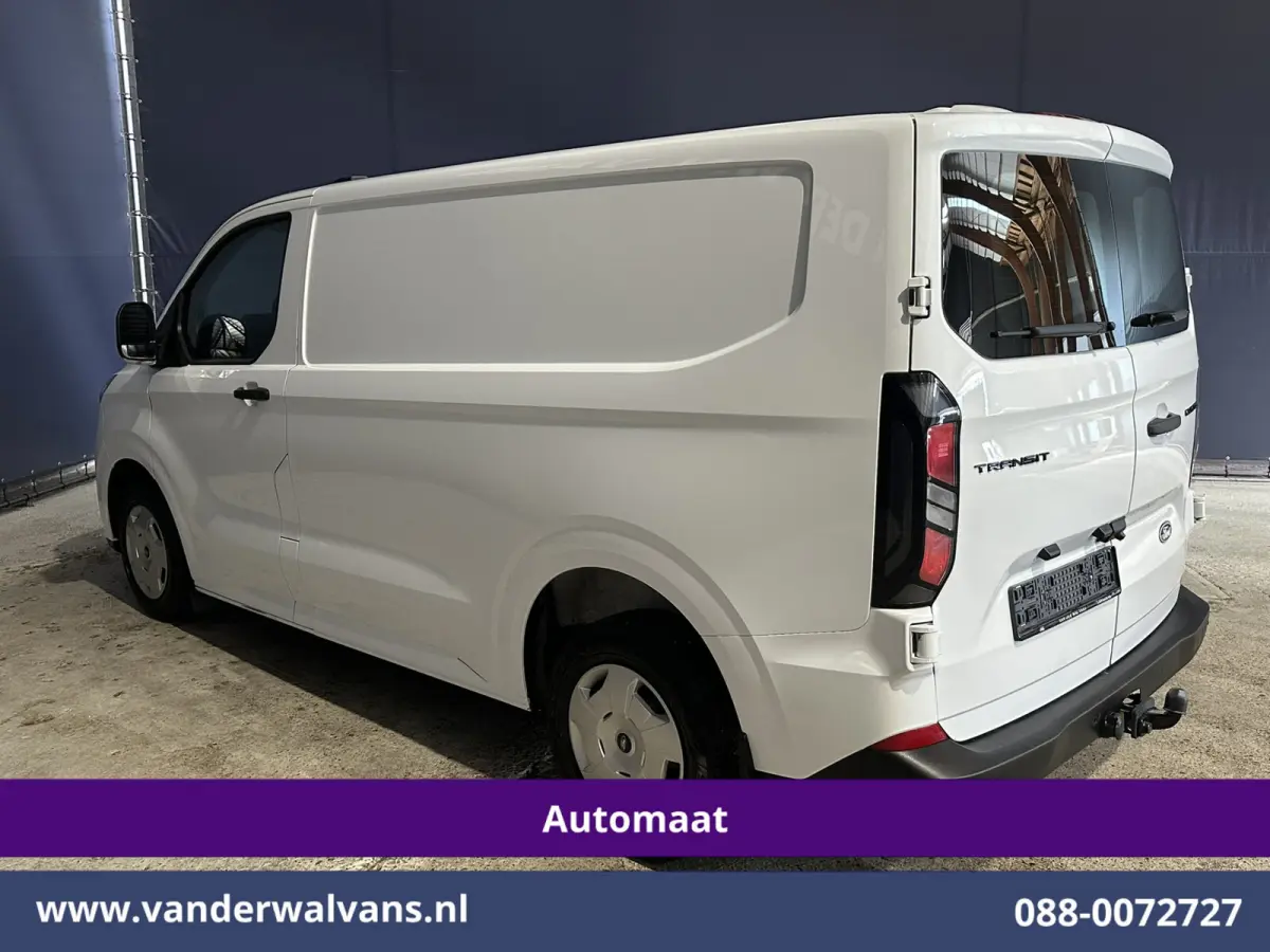 2.0 TDCI 136pk Automaat L1H1 Euro6 Airco | Camera | Apple Carplay | LED | Cruisecontrol | 2470kg Trekhaak Android Auto, Verwarmde voorruit, Parkeersensoren, Bijrijdersbank