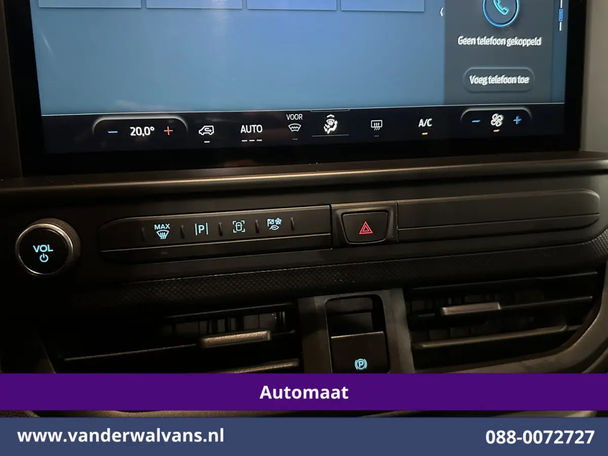 2.0 TDCI 136pk Automaat L1H1 Euro6 Airco | Camera | Apple Carplay | LED | Cruisecontrol | 2470kg Trekhaak Android Auto, Verwarmde voorruit, Parkeersensoren, Bijrijdersbank