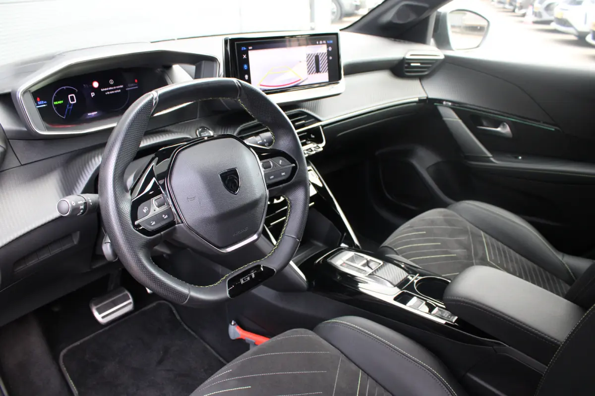 EV GT 51 kWh | Fase 3 laden | SOH 96% | Luxe stoelen | Massage | Stoelverwarming | Navigatie | Camera voor + achter |