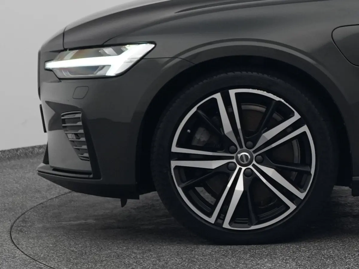 2.0 T6 Recharge AWD R-Design | CAMERA | KEYLESS | STOELVERWARMING