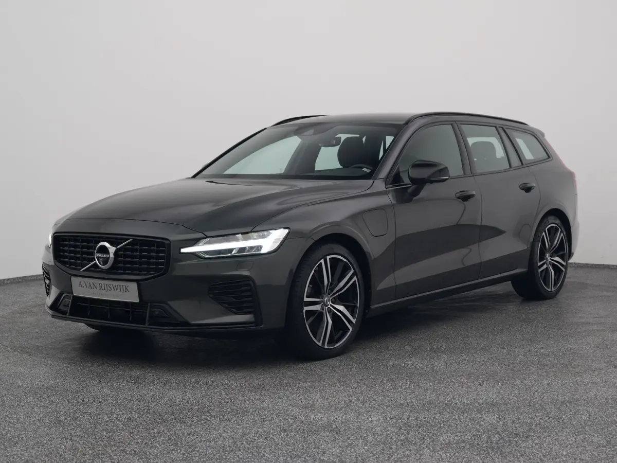 2.0 T6 Recharge AWD R-Design | CAMERA | KEYLESS | STOELVERWARMING