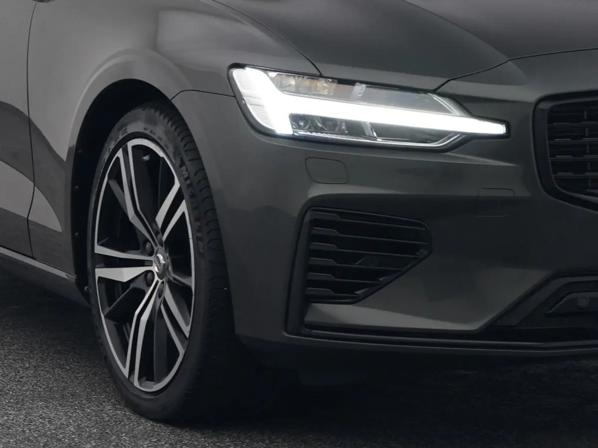 2.0 T6 Recharge AWD R-Design | CAMERA | KEYLESS | STOELVERWARMING