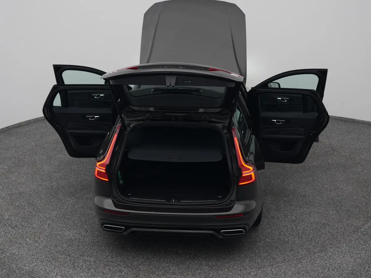 2.0 T6 Recharge AWD R-Design | CAMERA | KEYLESS | STOELVERWARMING