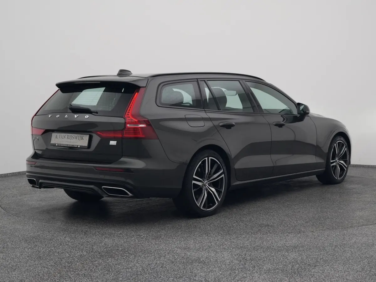 2.0 T6 Recharge AWD R-Design | CAMERA | KEYLESS | STOELVERWARMING