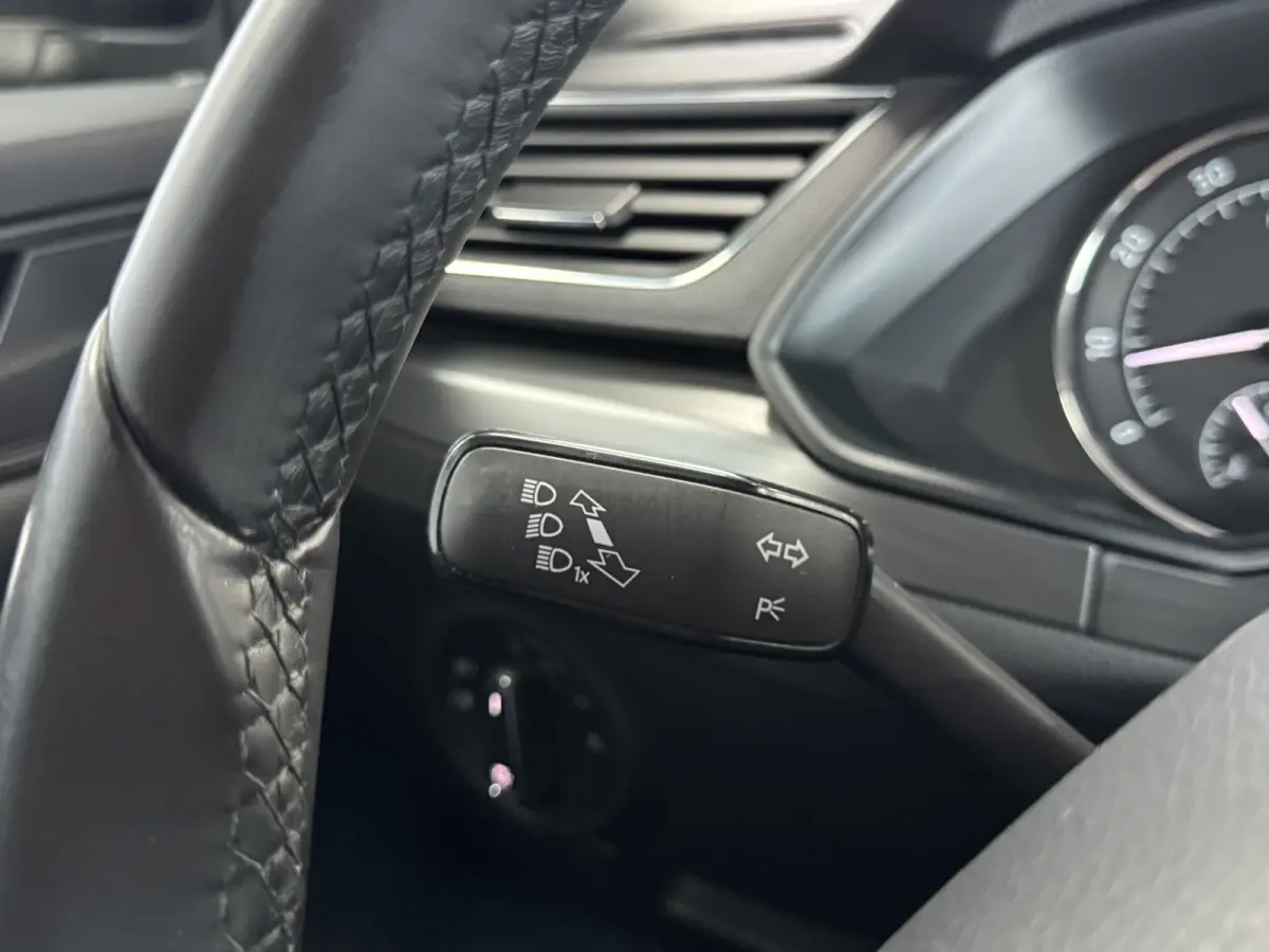 1.4 TSI ACT Sportline Business ACC Keyless CarPlay