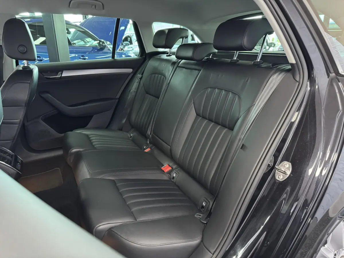 1.4 TSI ACT Sportline Business ACC Keyless CarPlay
