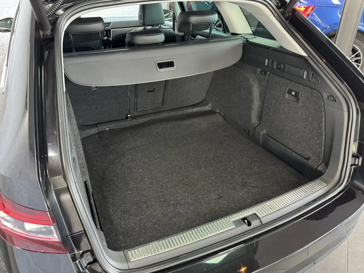 1.4 TSI ACT Sportline Business ACC Keyless CarPlay