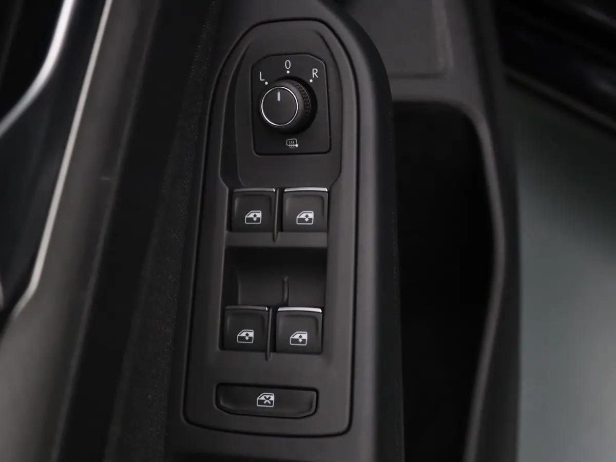 110pk TSI Life Apple Carplay/Android Auto | Climate