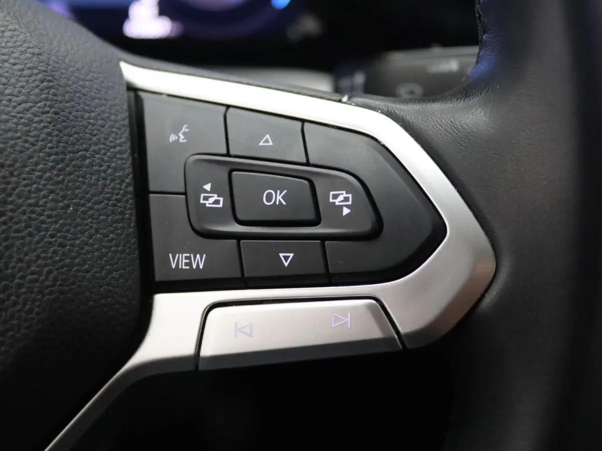110pk TSI Life Apple Carplay/Android Auto | Climate