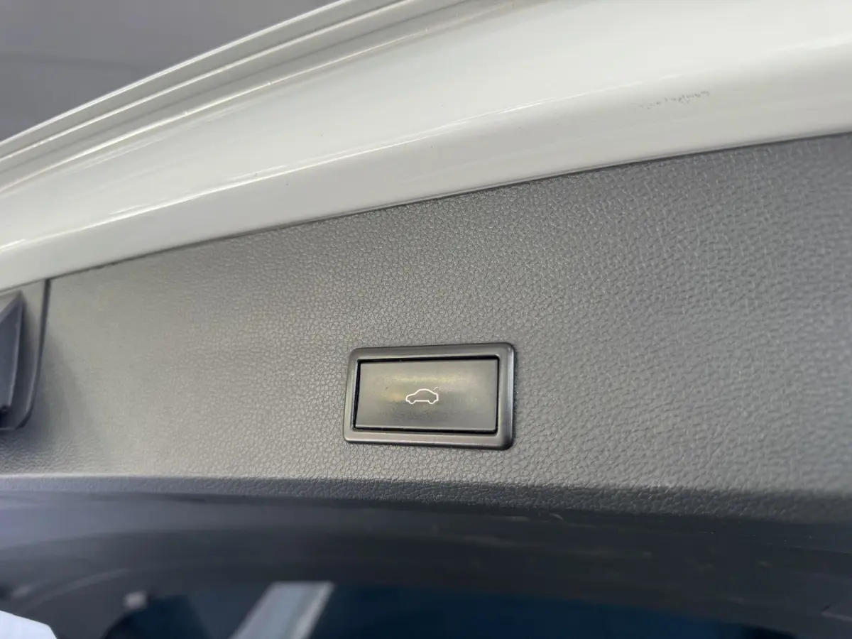 1.5 TSI Xcellence Business Intense Trekhaak CarPlay 360camera