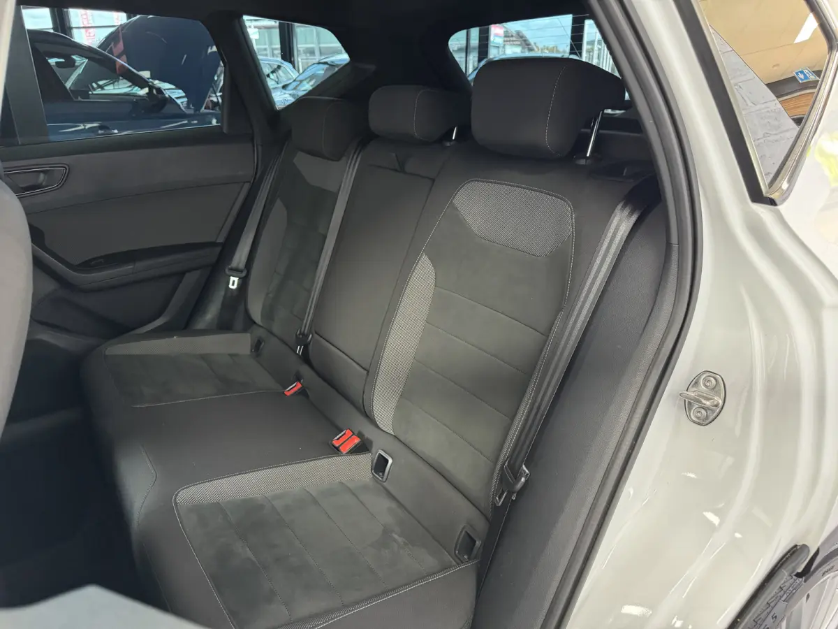 1.5 TSI Xcellence Business Intense Trekhaak CarPlay 360camera