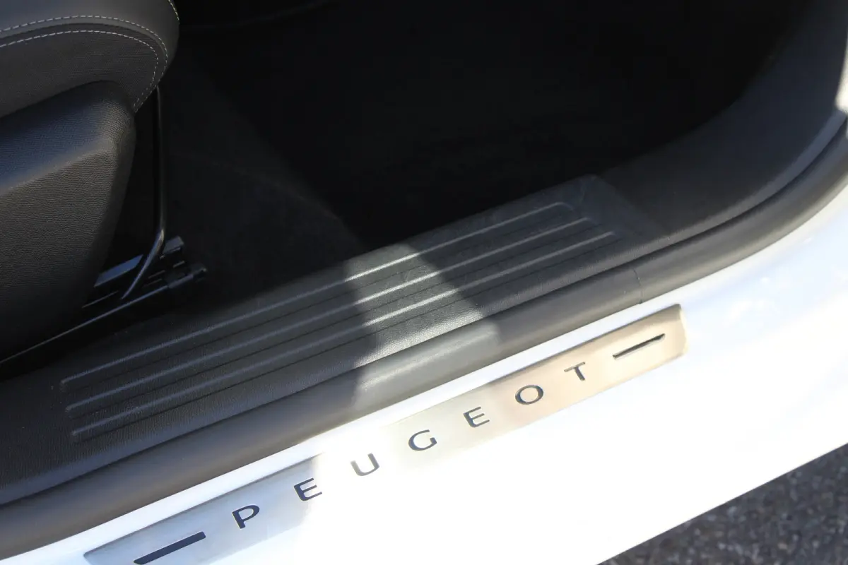 EV GT Pack 50 kWh | Fase 3 laden | SOH 92% | Navigatie | Camera | 18 Inch lichtmetaal | Alcantara | Full LED | 62.000km |