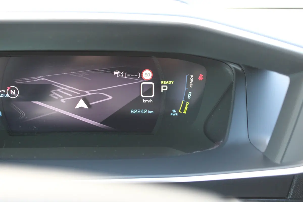EV GT Pack 50 kWh | Fase 3 laden | SOH 92% | Navigatie | Camera | 18 Inch lichtmetaal | Alcantara | Full LED | 62.000km |