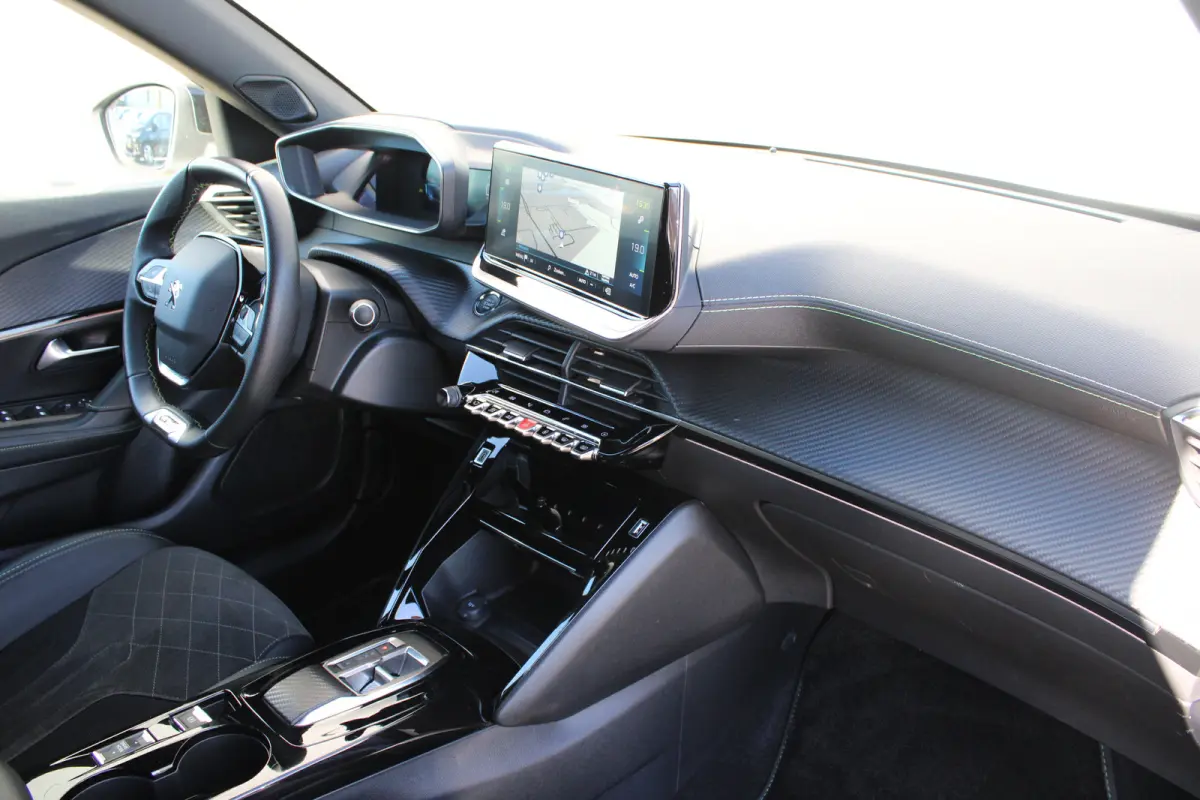 EV GT Pack 50 kWh | Fase 3 laden | SOH 92% | Navigatie | Camera | 18 Inch lichtmetaal | Alcantara | Full LED | 62.000km |
