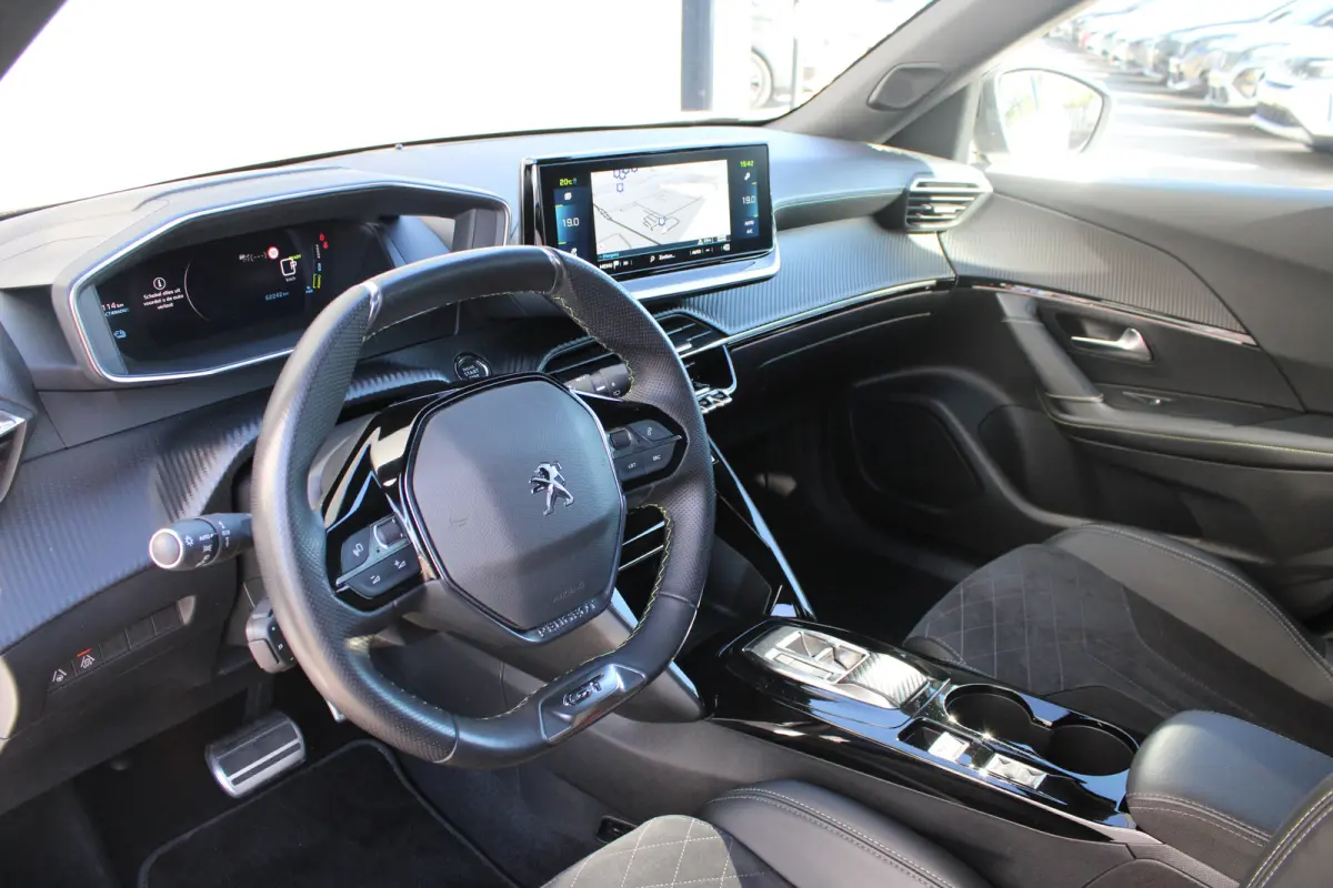 EV GT Pack 50 kWh | Fase 3 laden | SOH 92% | Navigatie | Camera | 18 Inch lichtmetaal | Alcantara | Full LED | 62.000km |