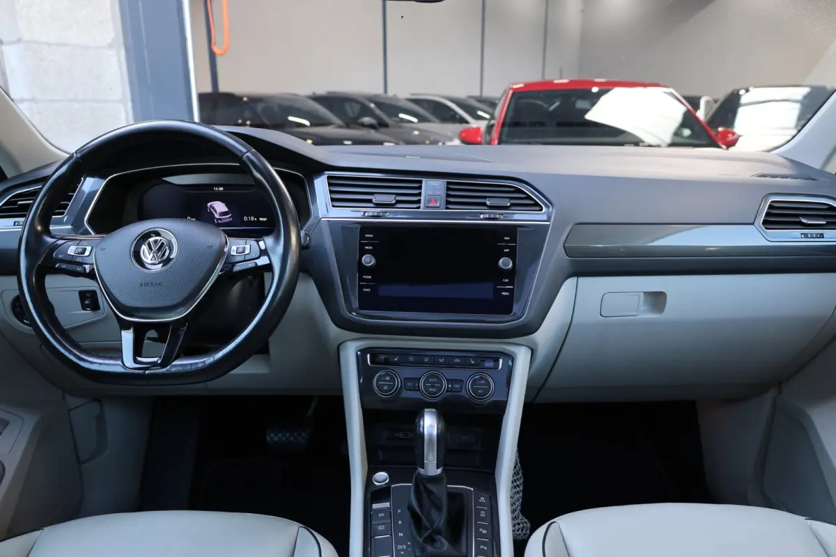 1.4 TSI ACT R-line LED/VIRTUAL/LEER+S.VERWARMING/LMV/CAM/LINE/ACC/ECC/12 MND GARANTIE!