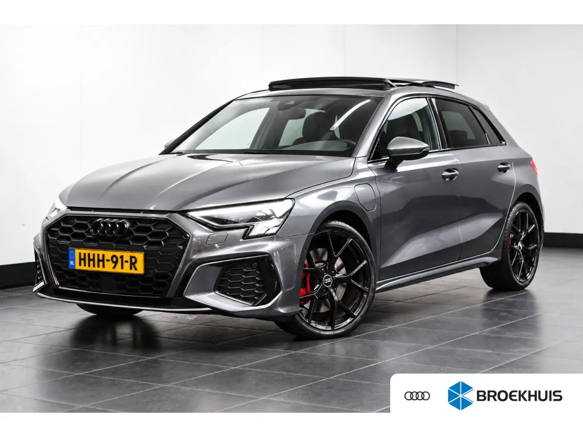 45 TFSI e S edition Competition 245PK | Panorama Dak | Maxton Defuser | Camera achter | Stoelverw. voor