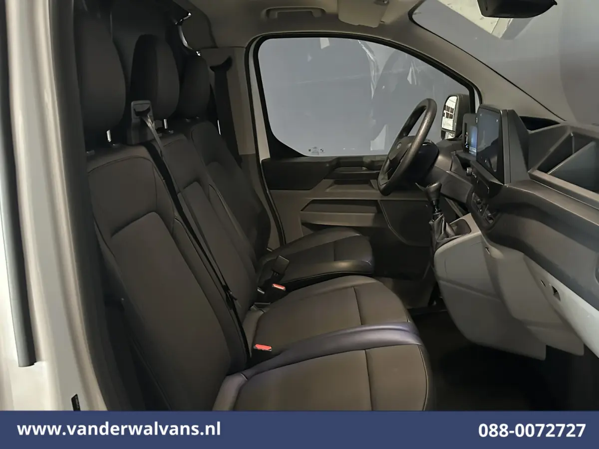 2.0 TDCI 136pk L2H1 Euro6 Airco | Camera | LED | Apple Carplay | Cruisecontrol Android Auto, Verwarmde voorruit, Parkeersensoren, Bijrijdersbank, 2740kg trekvermogen