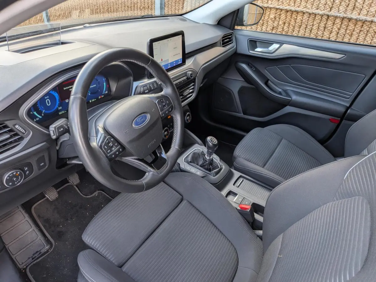 1.0 EcoBoost Hybrid Titanium X Business