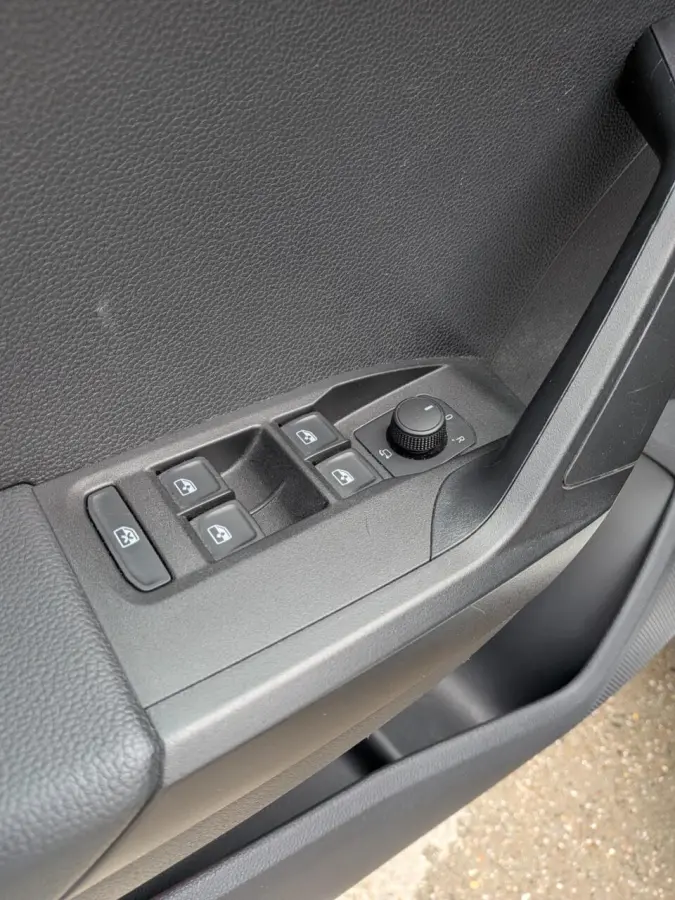 1.0 TSI Style Business Intense