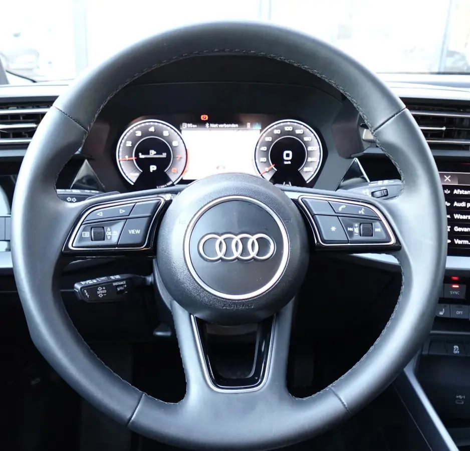 30 TFSI ACC CAM NAV CARPLAY'
