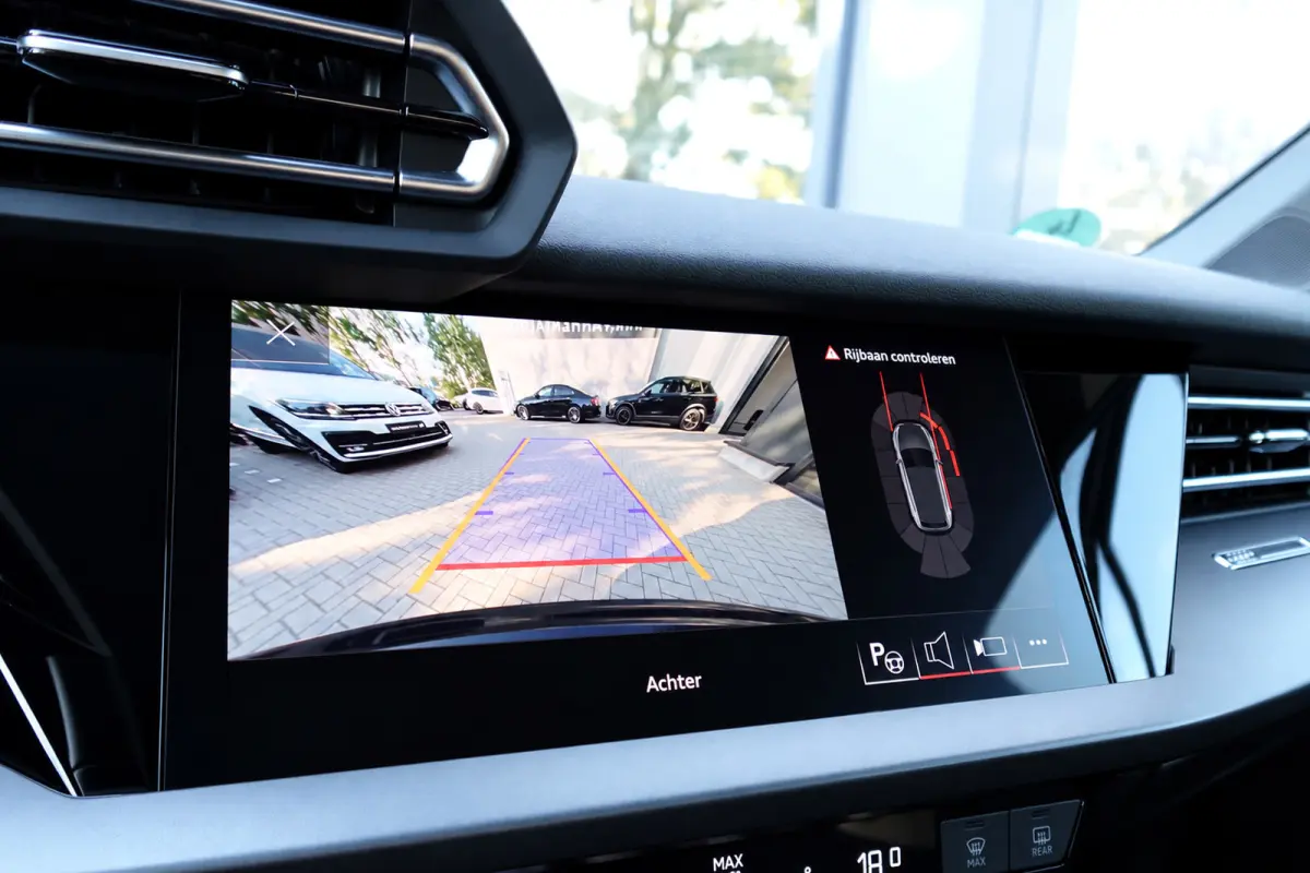30 TFSI ACC CAM NAV CARPLAY'