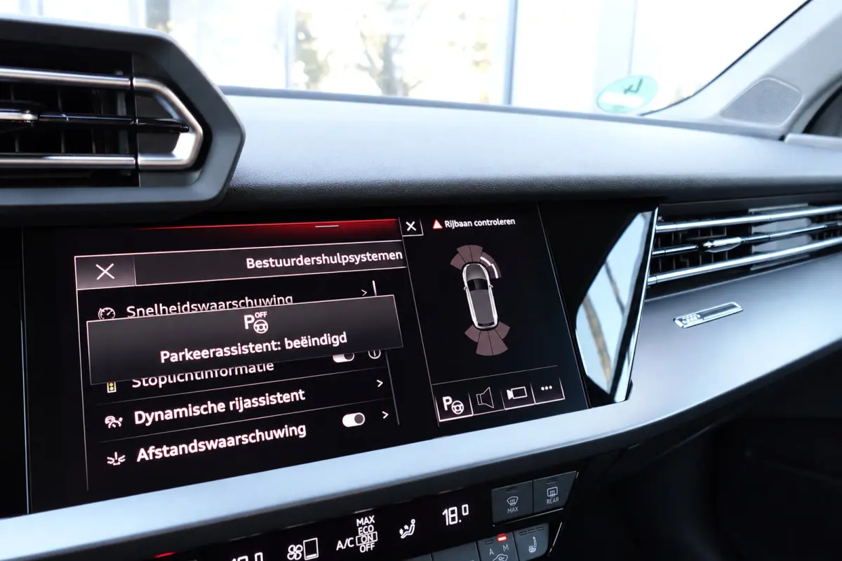 30 TFSI ACC CAM NAV CARPLAY'