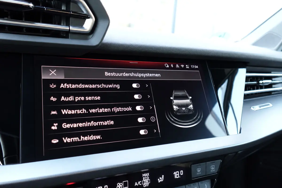 30 TFSI ACC CAM NAV CARPLAY'