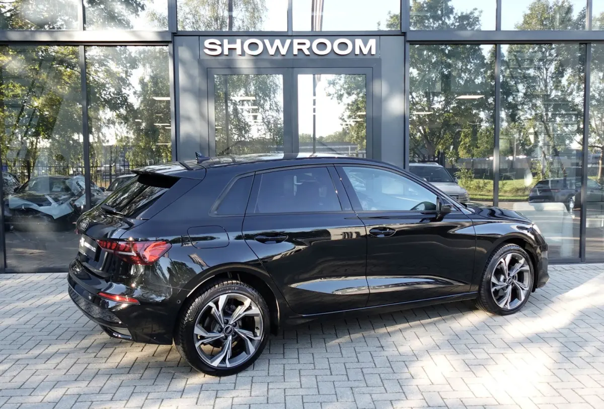 30 TFSI ACC CAM NAV CARPLAY'