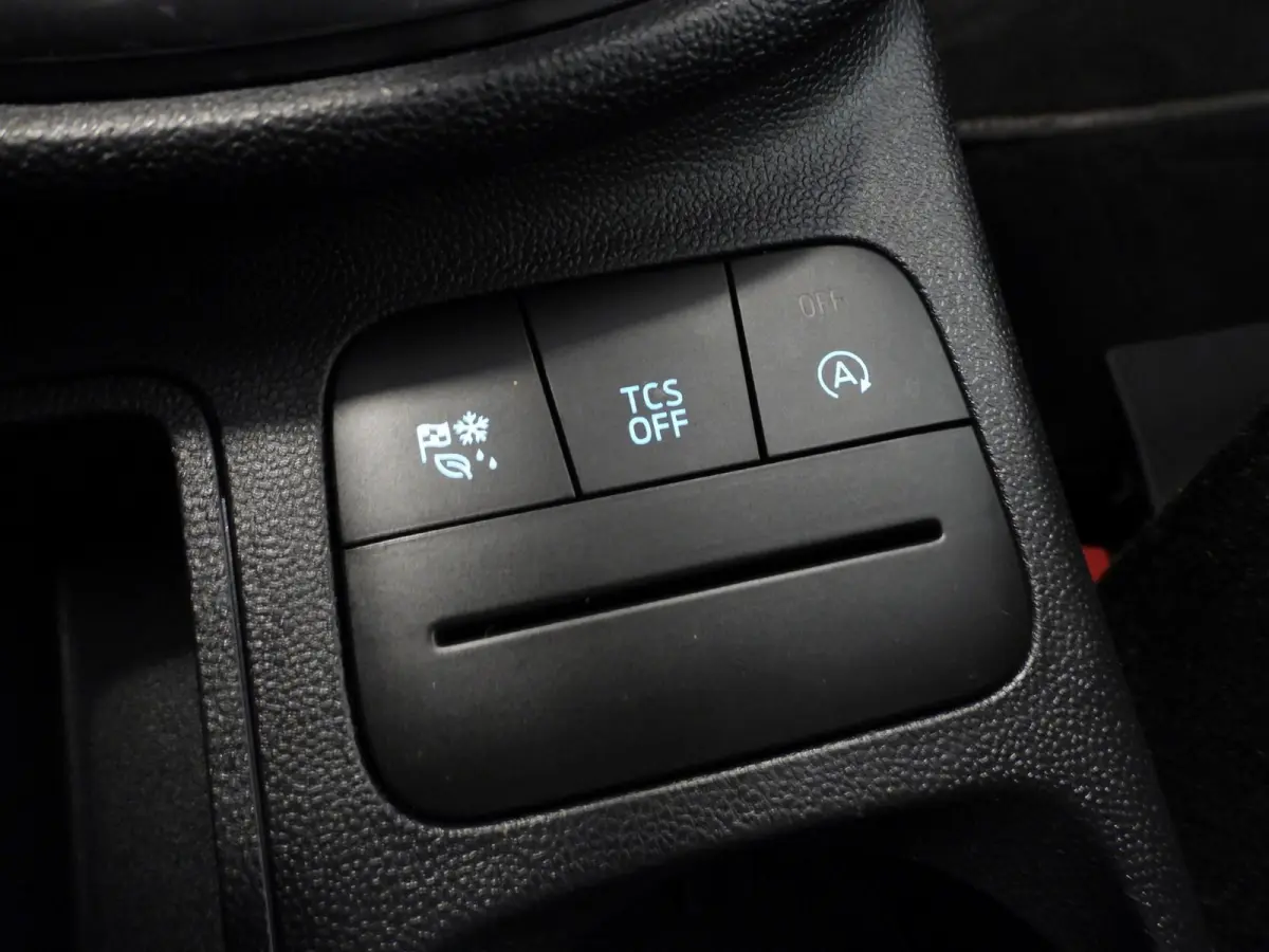 1.0 EcoBoost Hybrid Titanium NAVI/CLIMA/LED/PDC/15"LMV!