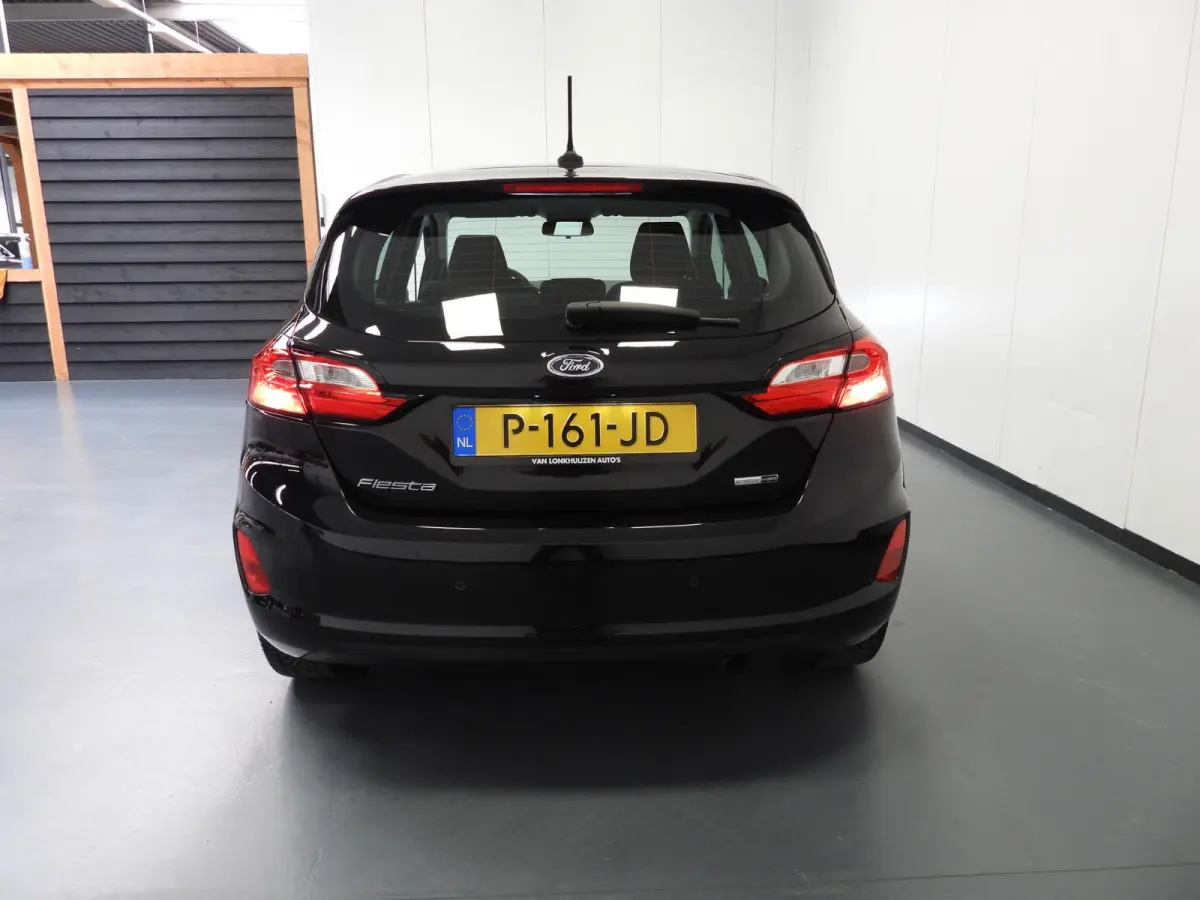 1.0 EcoBoost Hybrid Titanium NAVI/CLIMA/LED/PDC/15"LMV!