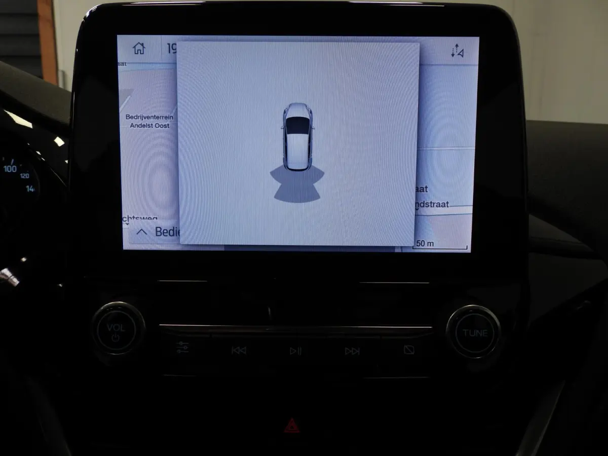 1.0 EcoBoost Hybrid Titanium NAVI/CLIMA/LED/PDC/15"LMV!
